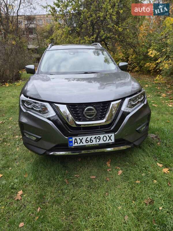 Позашляховик / Кросовер Nissan Rogue 2018 в Харкові