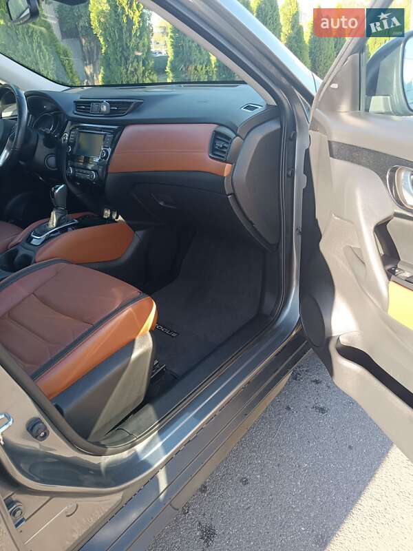 Позашляховик / Кросовер Nissan Rogue 2018 в Харкові