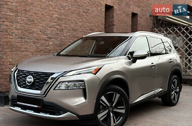 Позашляховик / Кросовер Nissan Rogue 2021 в Києві