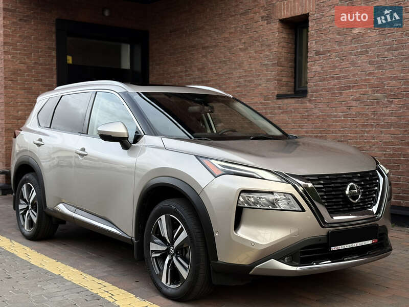 Позашляховик / Кросовер Nissan Rogue 2021 в Києві