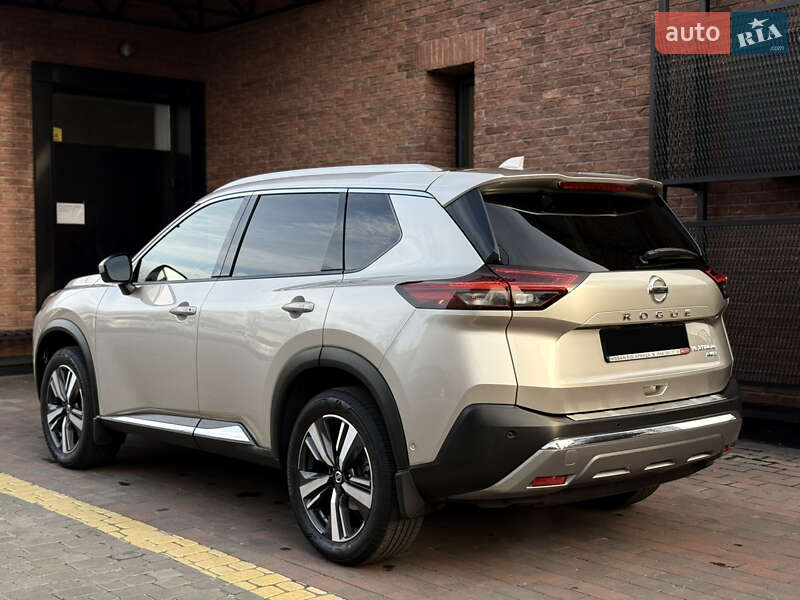 Позашляховик / Кросовер Nissan Rogue 2021 в Києві