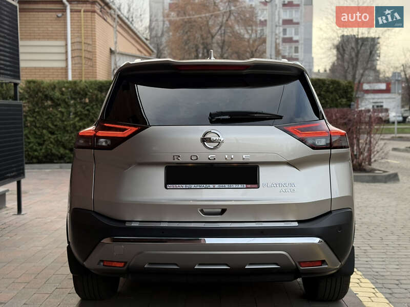 Позашляховик / Кросовер Nissan Rogue 2021 в Києві