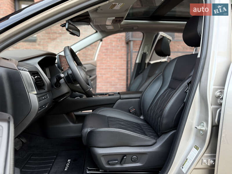 Позашляховик / Кросовер Nissan Rogue 2021 в Києві