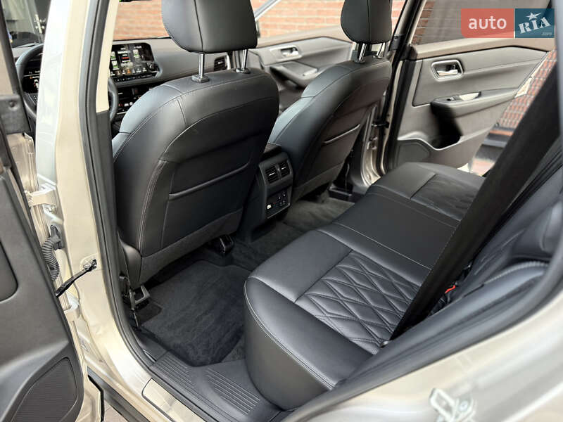 Позашляховик / Кросовер Nissan Rogue 2021 в Києві