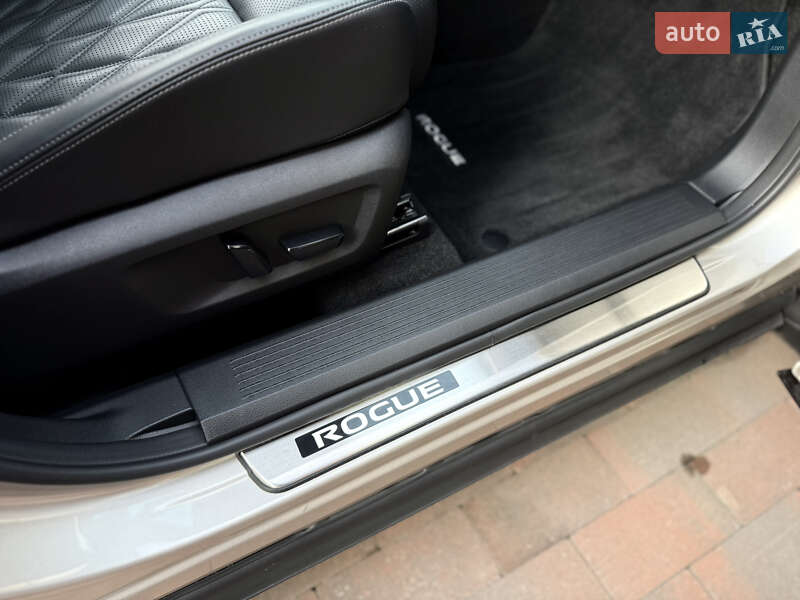 Позашляховик / Кросовер Nissan Rogue 2021 в Києві