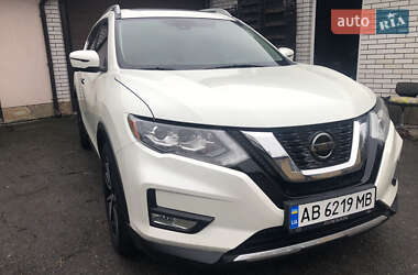 Позашляховик / Кросовер Nissan Rogue 2018 в Києві