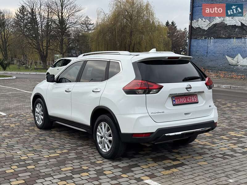 Позашляховик / Кросовер Nissan Rogue 2018 в Луцьку