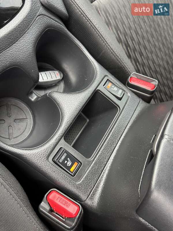 Позашляховик / Кросовер Nissan Rogue 2018 в Луцьку