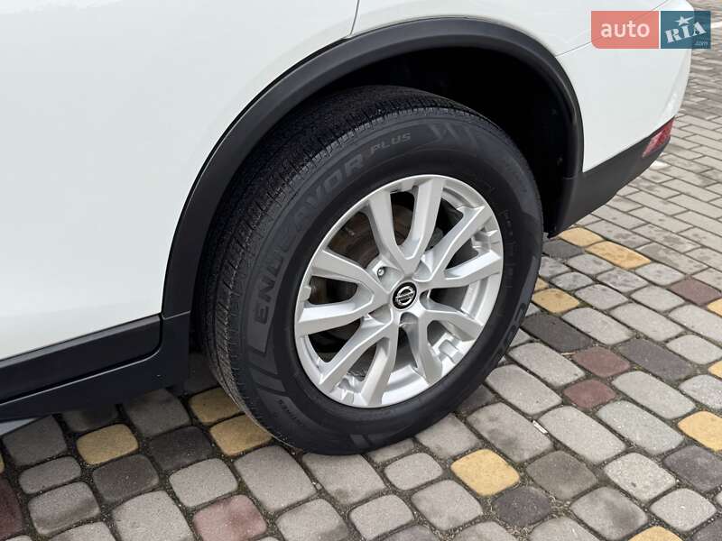 Позашляховик / Кросовер Nissan Rogue 2018 в Луцьку