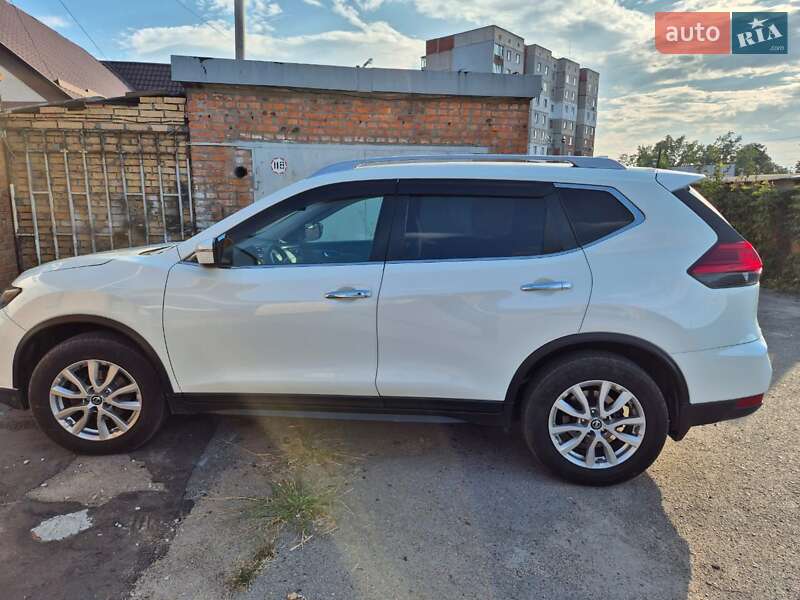 Позашляховик / Кросовер Nissan Rogue 2017 в Білій Церкві