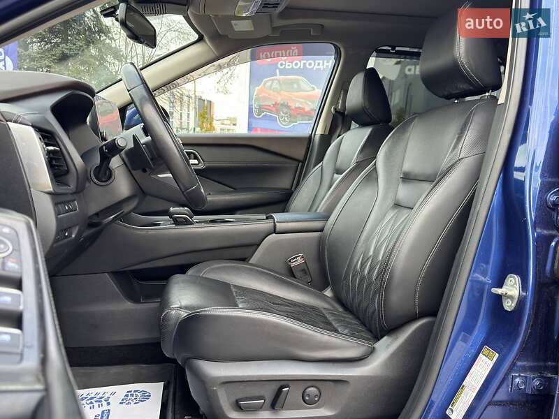 Позашляховик / Кросовер Nissan Rogue 2020 в Львові