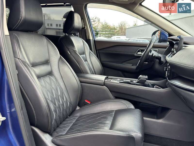 Позашляховик / Кросовер Nissan Rogue 2020 в Львові