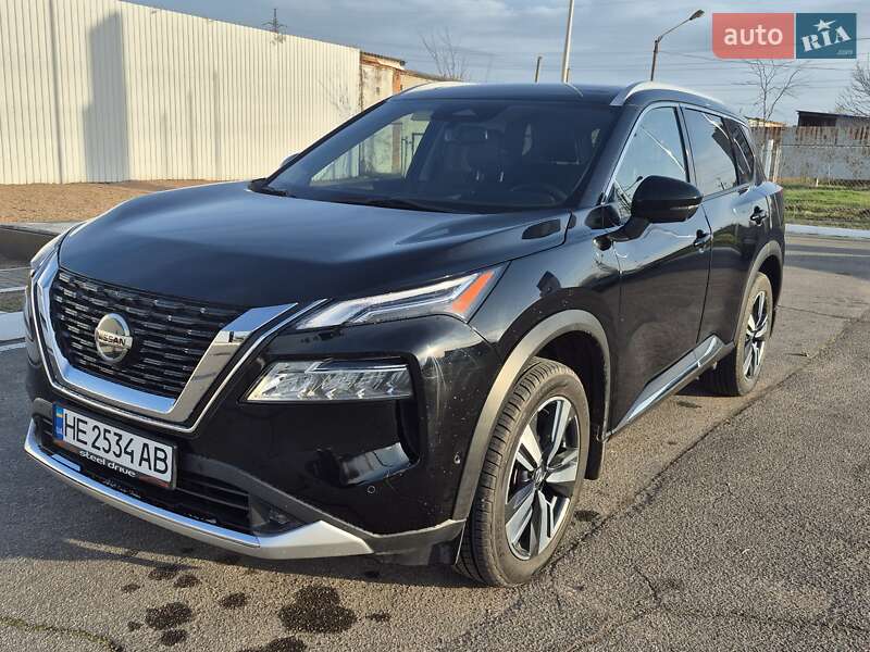 Внедорожник / Кроссовер Nissan Rogue 2020 в Николаеве