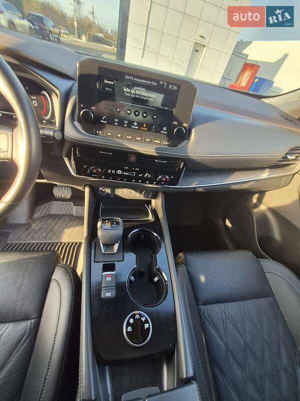 Внедорожник / Кроссовер Nissan Rogue 2020 в Николаеве