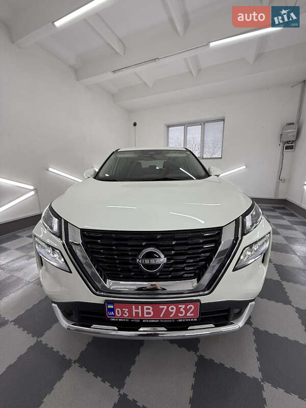 Внедорожник / Кроссовер Nissan Rogue 2023 в Трускавце