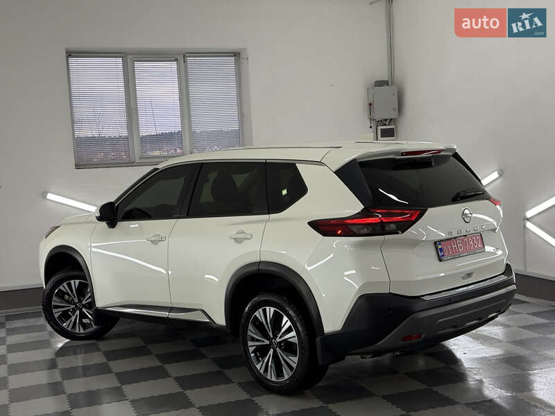 Внедорожник / Кроссовер Nissan Rogue 2023 в Трускавце