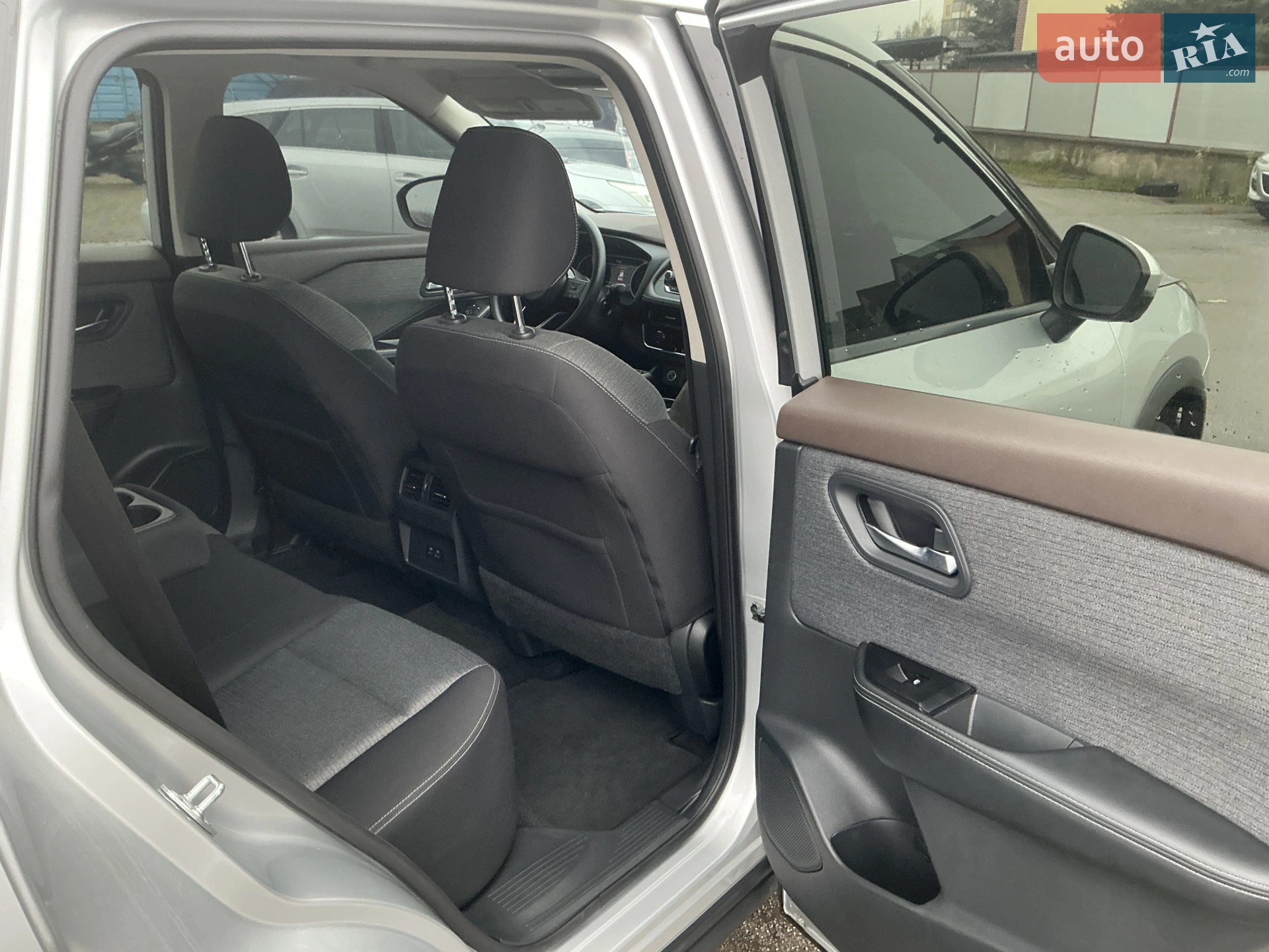 2021 Nissan Rogue - мініатюра 15