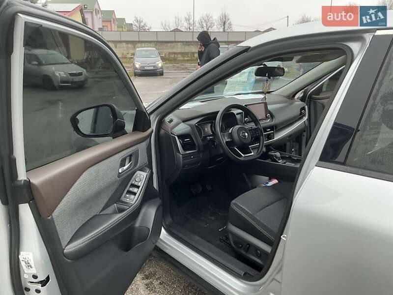 Позашляховик / Кросовер Nissan Rogue 2021 в Вінниці