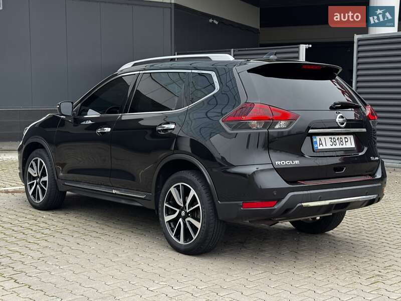Внедорожник / Кроссовер Nissan Rogue 2018 в Киеве