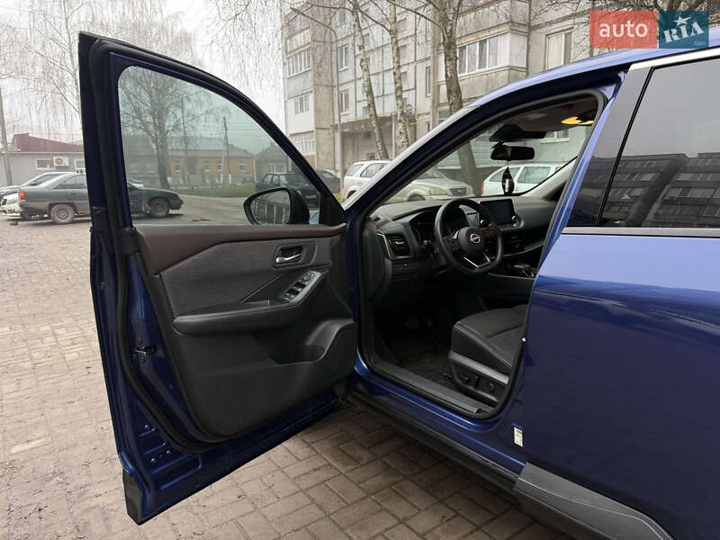 Позашляховик / Кросовер Nissan Rogue 2020 в Ромнах