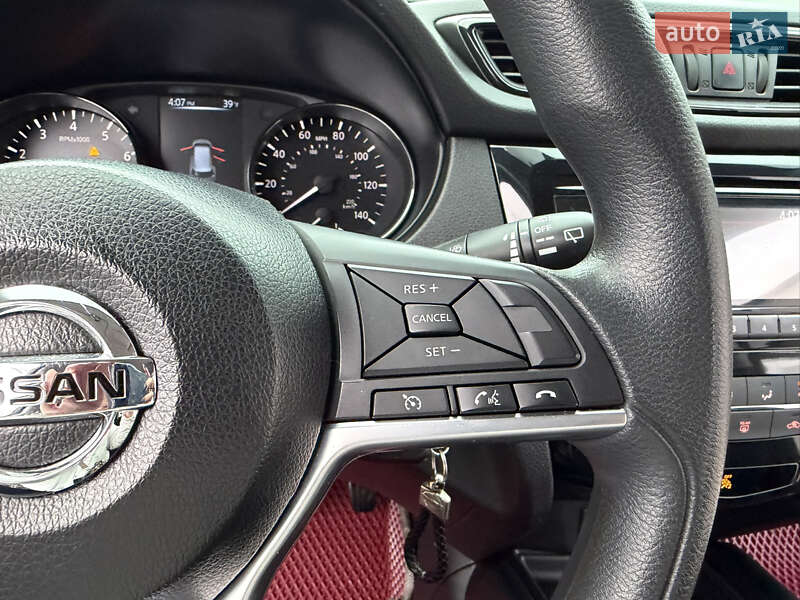 Внедорожник / Кроссовер Nissan Rogue 2018 в Ивано-Франковске