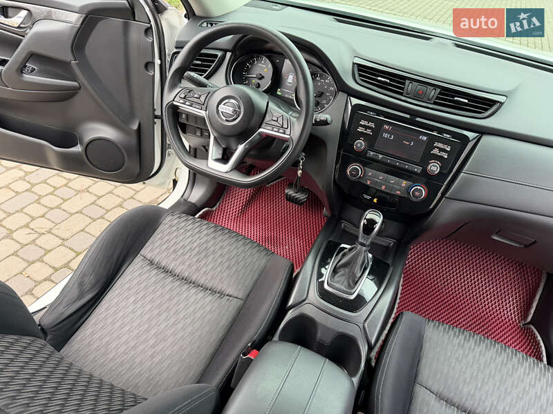 Внедорожник / Кроссовер Nissan Rogue 2018 в Ивано-Франковске