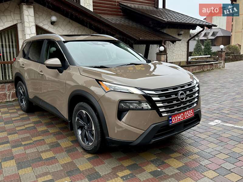 Позашляховик / Кросовер Nissan Rogue 2024 в Тернополі