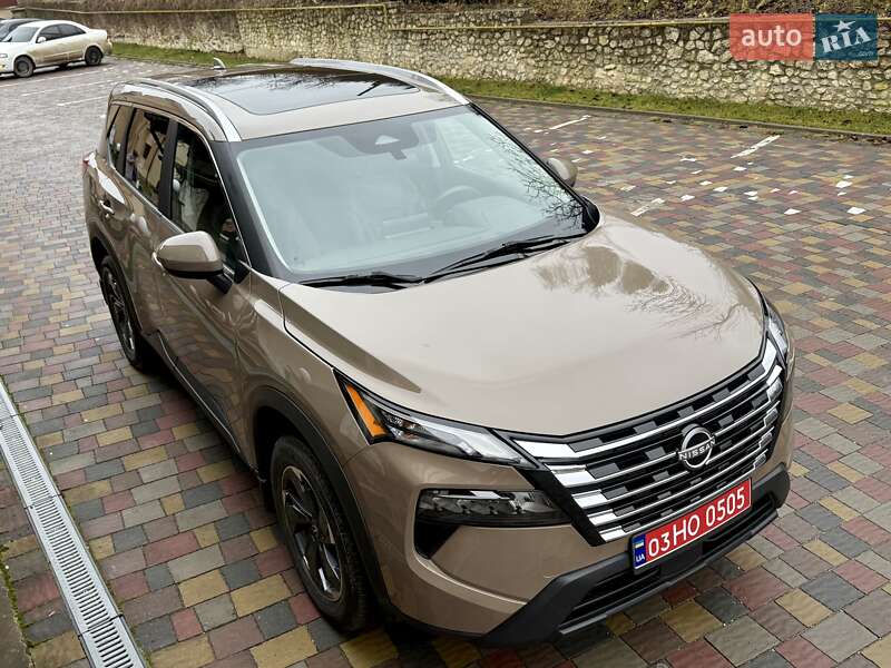 Позашляховик / Кросовер Nissan Rogue 2024 в Тернополі