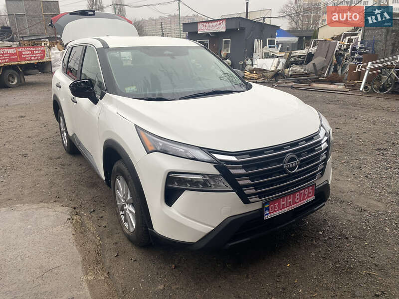 Внедорожник / Кроссовер Nissan Rogue 2024 в Киеве