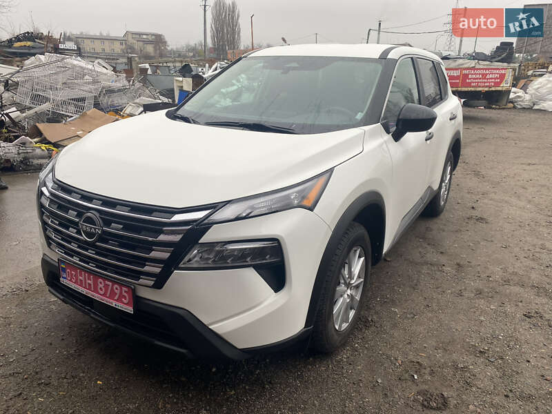 Внедорожник / Кроссовер Nissan Rogue 2024 в Киеве