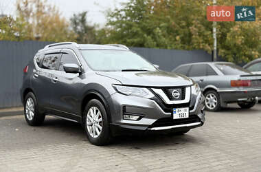 Внедорожник / Кроссовер Nissan Rogue 2017 в Одессе