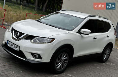 Позашляховик / Кросовер Nissan Rogue 2015 в Дніпрі
