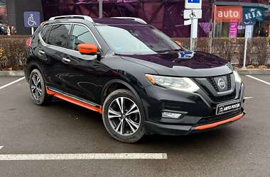 Позашляховик / Кросовер Nissan Rogue 2017 в Києві