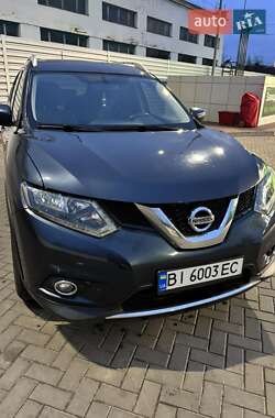 Внедорожник / Кроссовер Nissan Rogue 2015 в Полтаве