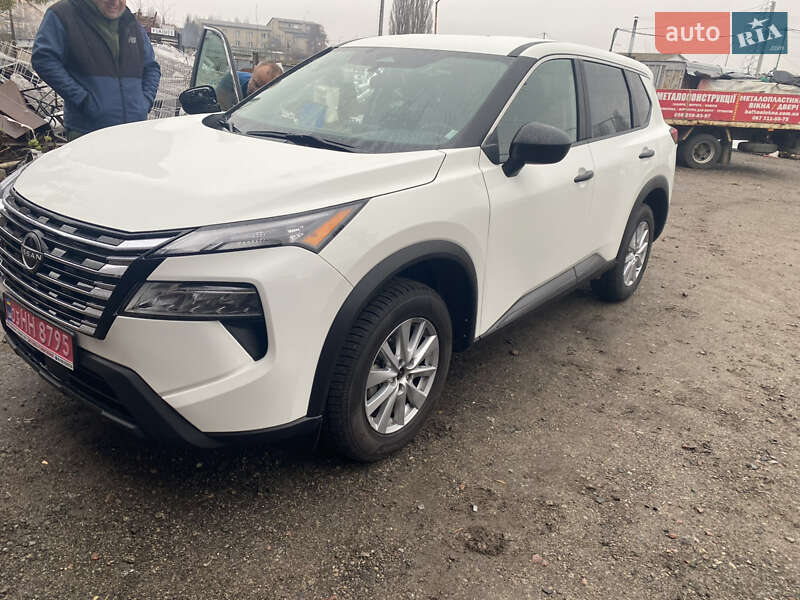 Внедорожник / Кроссовер Nissan Rogue 2024 в Киеве