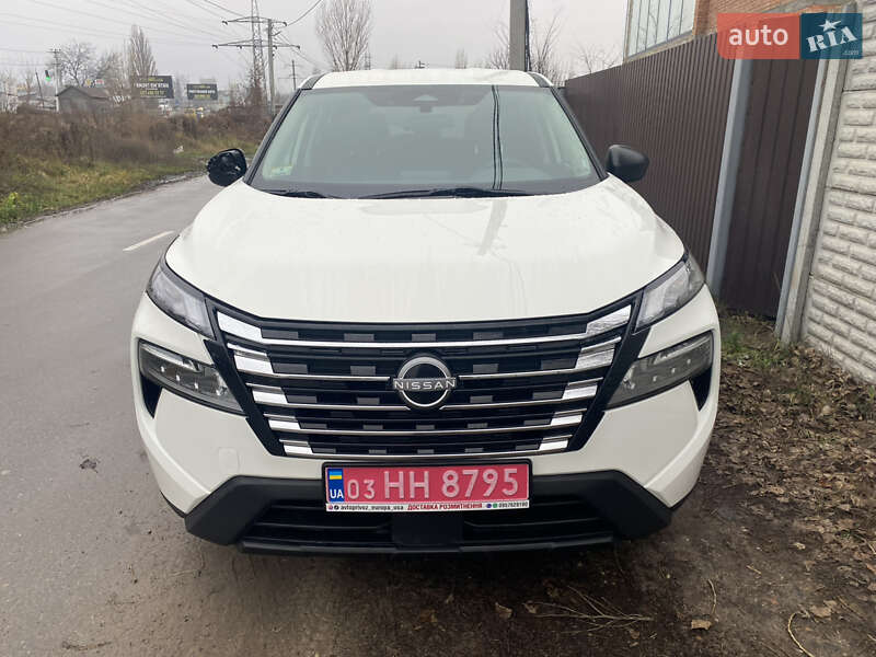 Внедорожник / Кроссовер Nissan Rogue 2024 в Киеве