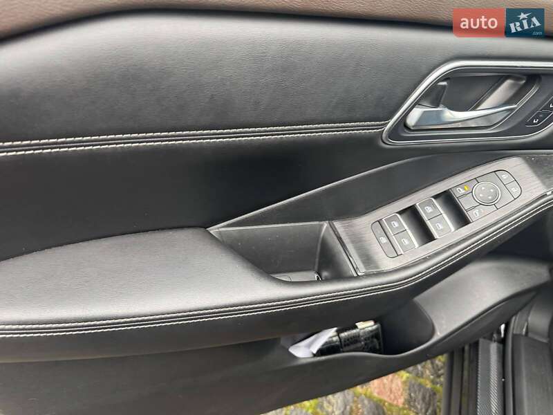 Внедорожник / Кроссовер Nissan Rogue 2021 в Коростене