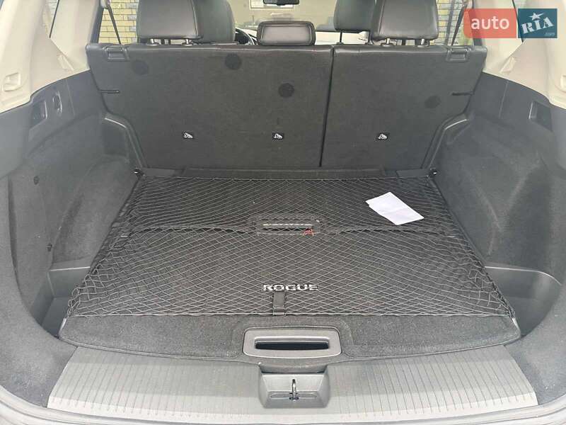Внедорожник / Кроссовер Nissan Rogue 2021 в Коростене