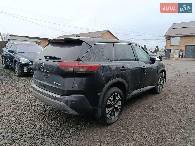 Внедорожник / Кроссовер Nissan Rogue 2021 в Луцке