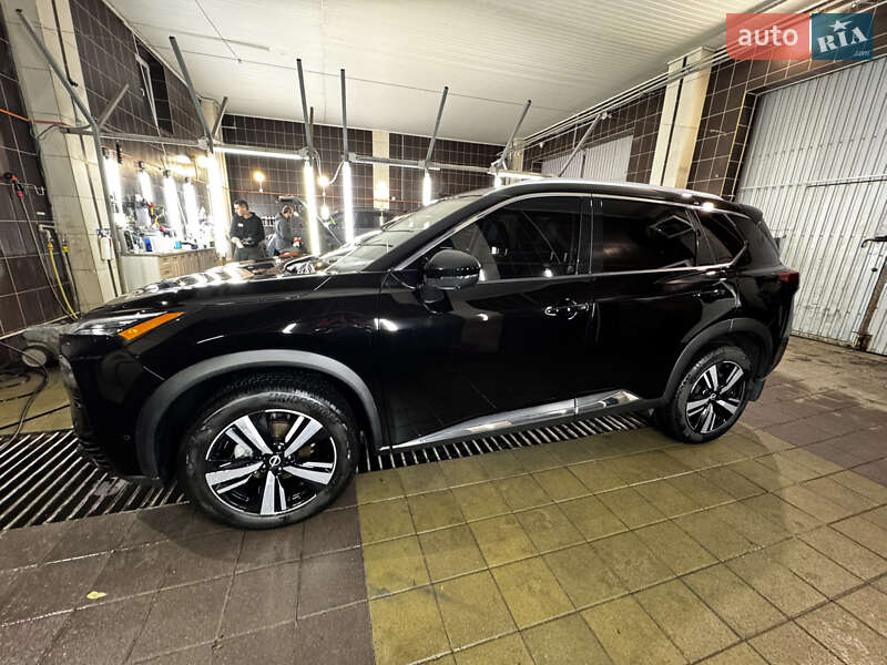 Nissan Rogue 2023