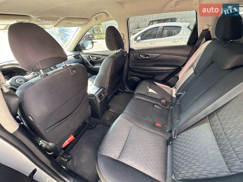 Внедорожник / Кроссовер Nissan Rogue 2016 в Ивано-Франковске фото 8 Внедорожник / Кроссовер Nissan Rogue 2016 в Ивано-Франковске
