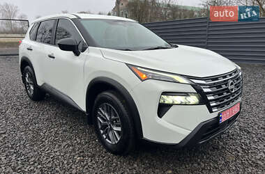 Внедорожник / Кроссовер Nissan Rogue 2024 в Луцке