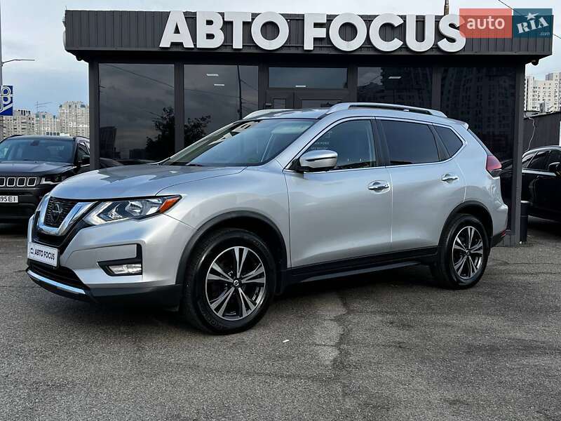 Внедорожник / Кроссовер Nissan Rogue 2018 в Киеве