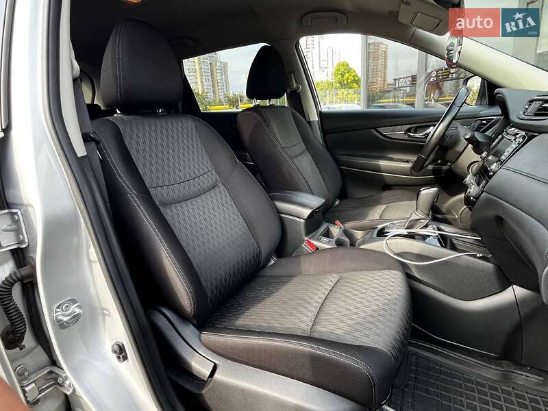 Внедорожник / Кроссовер Nissan Rogue 2018 в Киеве