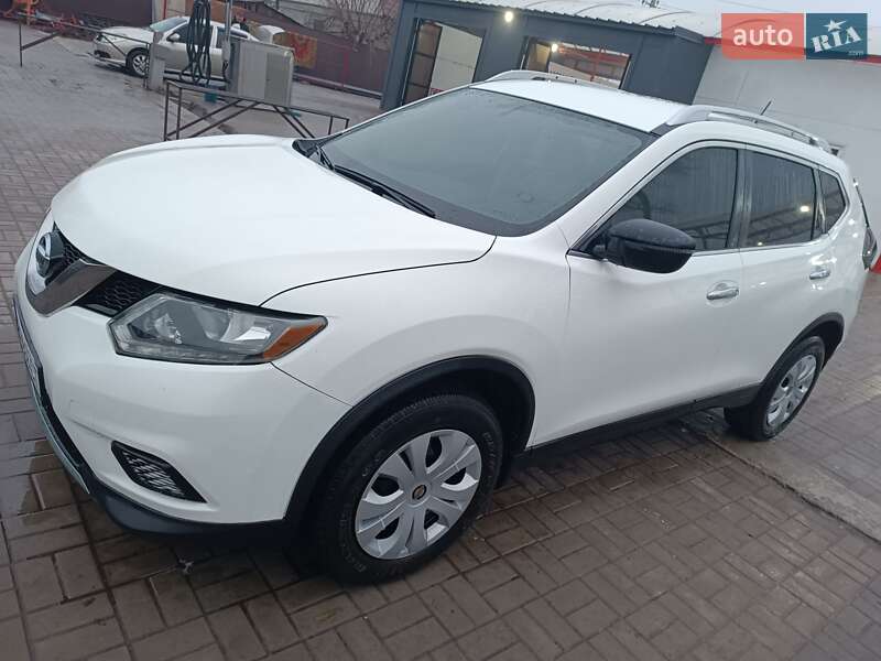 Внедорожник / Кроссовер Nissan Rogue 2016 в Прилуках