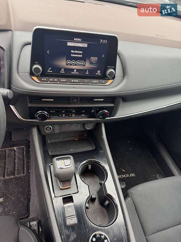 Позашляховик / Кросовер Nissan Rogue 2023 в Львові