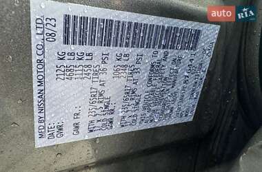 Позашляховик / Кросовер Nissan Rogue 2023 в Львові