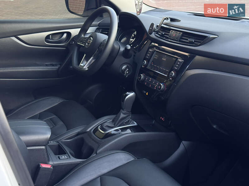 Позашляховик / Кросовер Nissan Rogue 2018 в Одесі фото 32 Позашляховик / Кросовер Nissan Rogue 2018 в Одесі