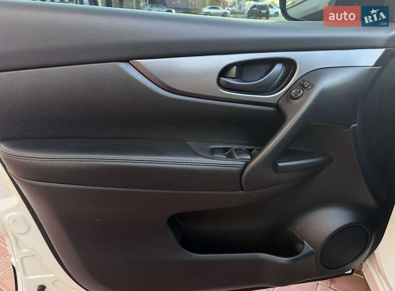 Позашляховик / Кросовер Nissan Rogue 2018 в Одесі фото 49 Позашляховик / Кросовер Nissan Rogue 2018 в Одесі