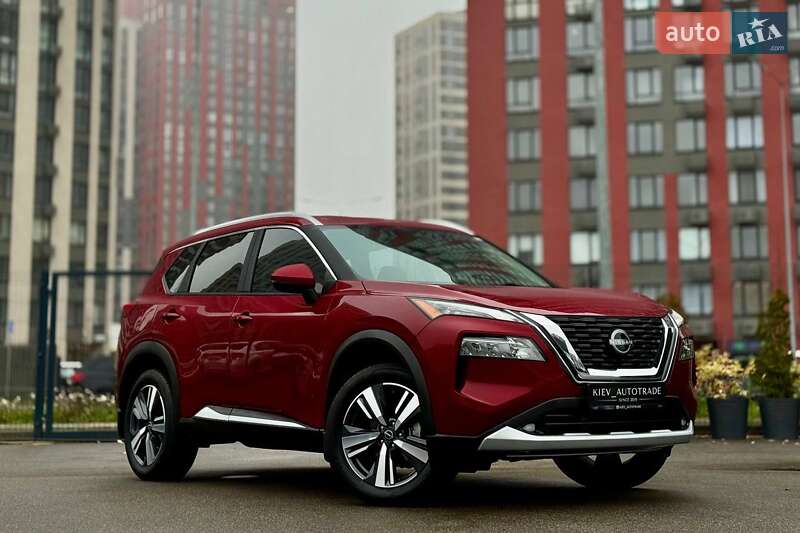 Внедорожник / Кроссовер Nissan Rogue 2022 в Киеве